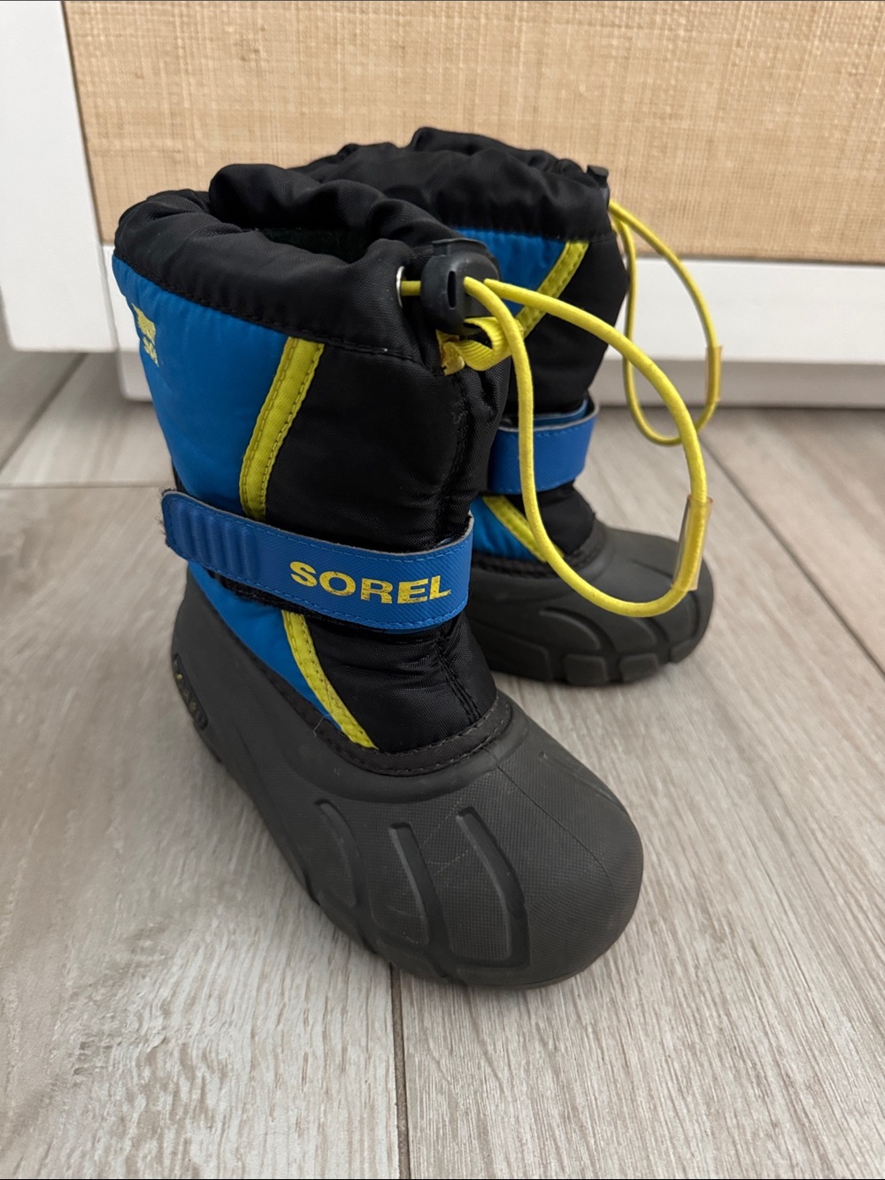 Sorel Kids Blue, Black & Yellow Winter Boots - size 10
